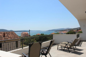  Apartment Luce  Трогир